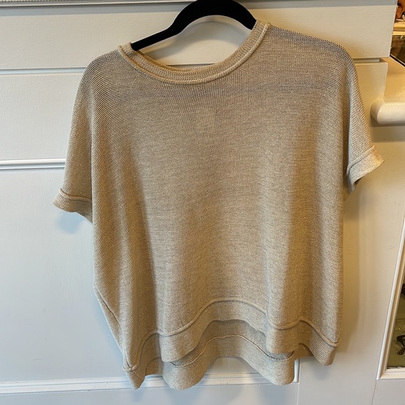 Brunello Cucinelli sparkly tan loose sheer knit Tee. - Picture 2 of 2
